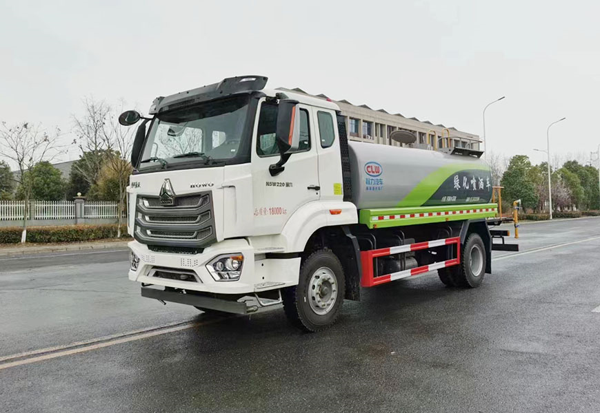東風天錦灑水車：為城市環(huán)境護航
