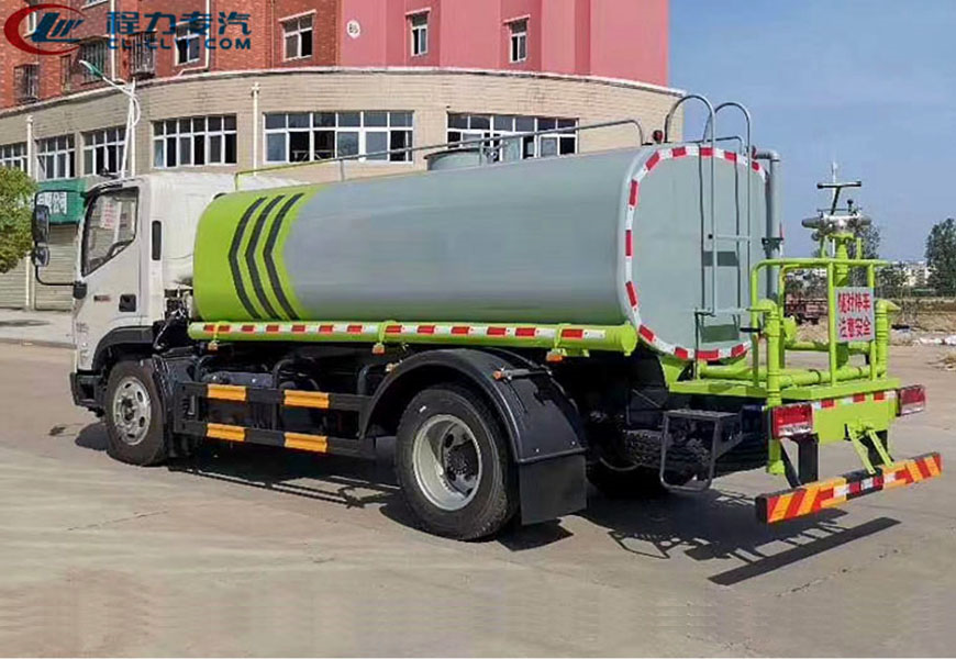 程力保定灑水車：致力于為環(huán)保事業(yè)奉獻(xiàn)力量
