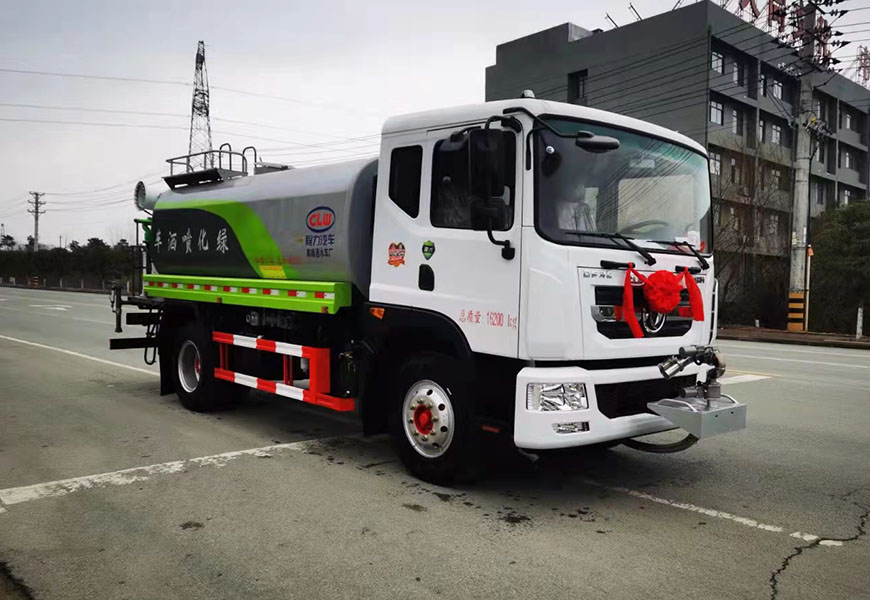 東風多利卡D6：品質(zhì)卓越的灑水車
