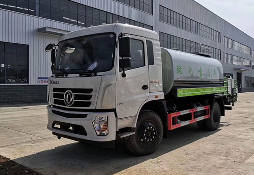 東風(fēng)多利卡灑水車發(fā)動機失常
