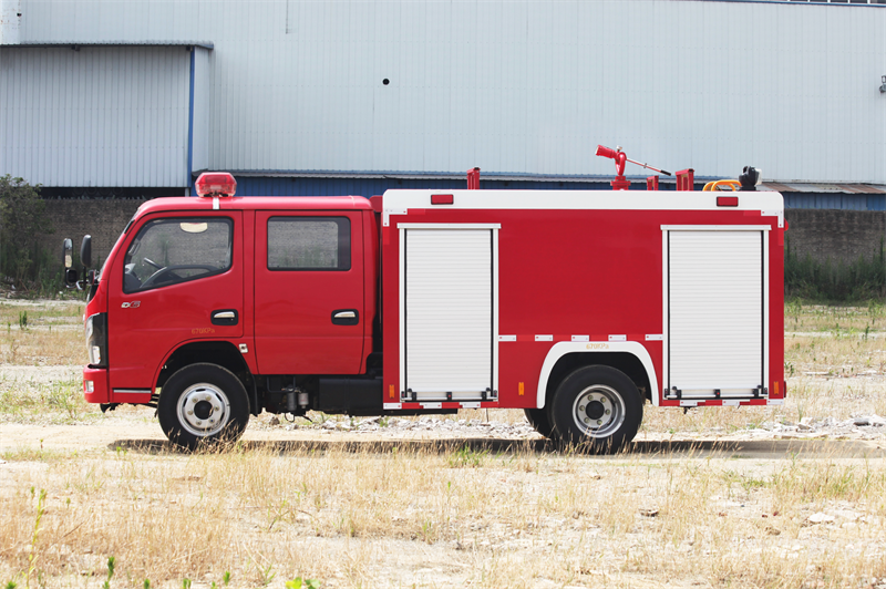 鷹潭市干粉消防車(chē)4S店_代理商電話(huà)
