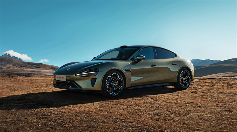 如何給小米SU7純電動(dòng)汽車(chē)加水？
