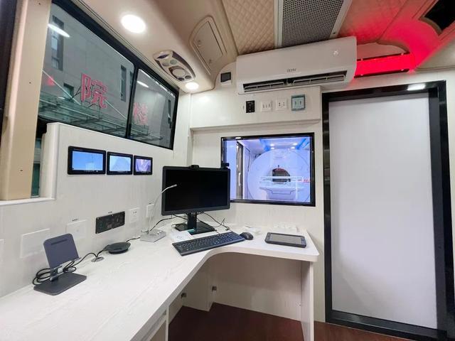 移動(dòng)車(chē)載CT車(chē)助力江北新區(qū)衛(wèi)生健康局新冠疫情防控工作(圖3) 移動(dòng)車(chē)載CT車(chē)助力江北新區(qū)衛(wèi)生健康局新冠疫情防控工作(圖3)